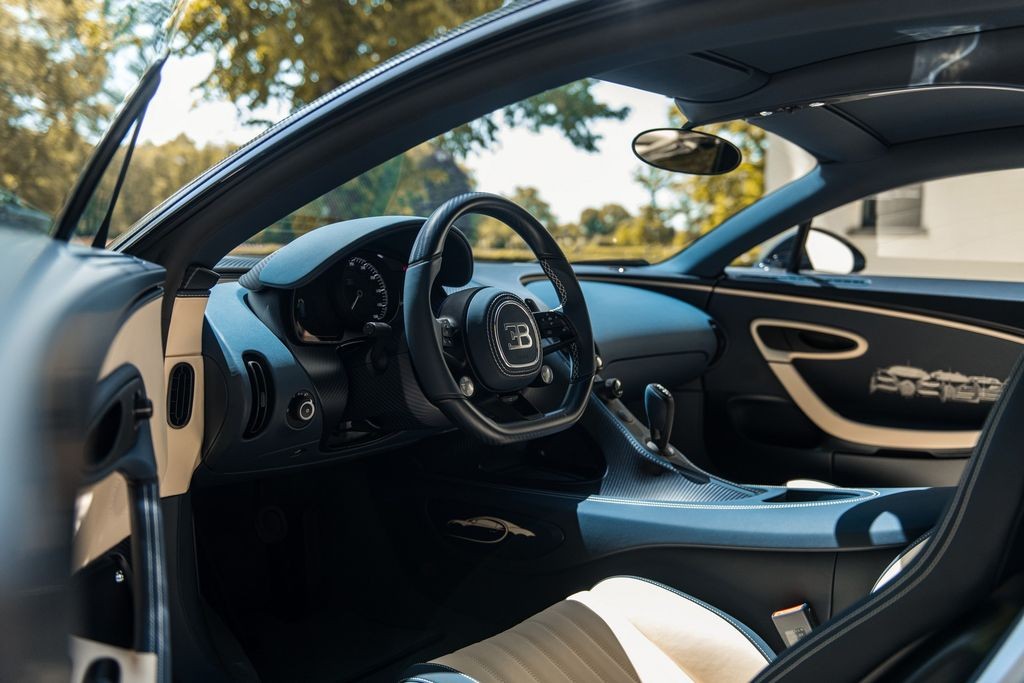 Bugatti Chiron L'Ébé được sản xuất với số lượng siêu giới hạn