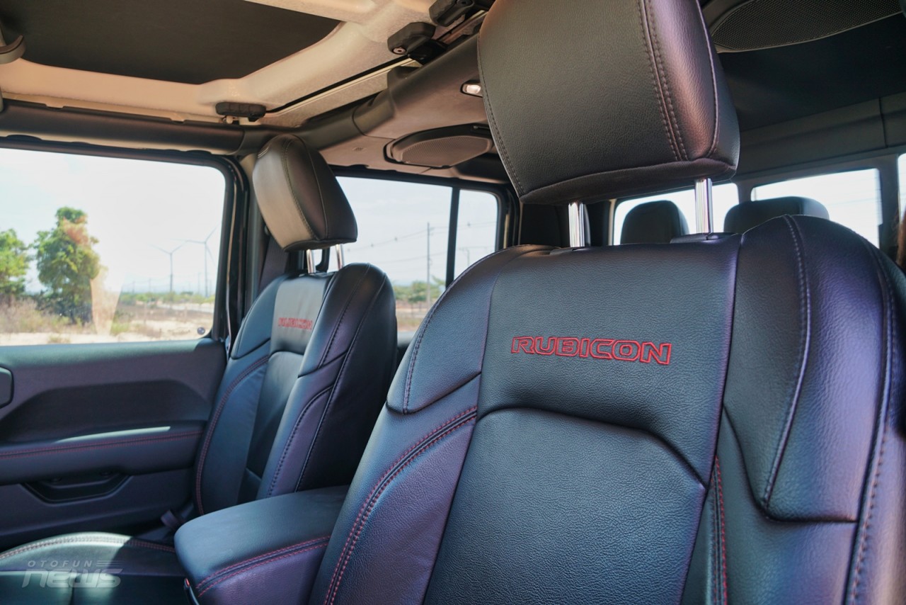 Jeep Gladiator 2023: Mẫu bán tải không dành cho số đông