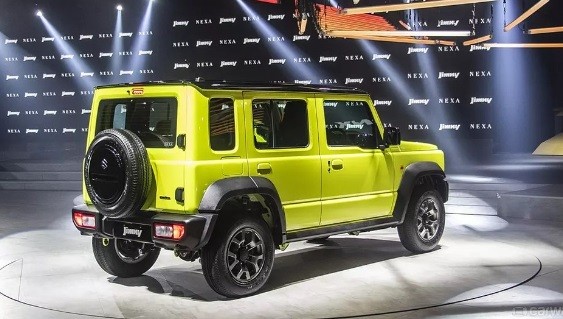 Suzuki Jimny 5 cửa có giá quy đổi 362 triệu đồng tại Ấn Độ