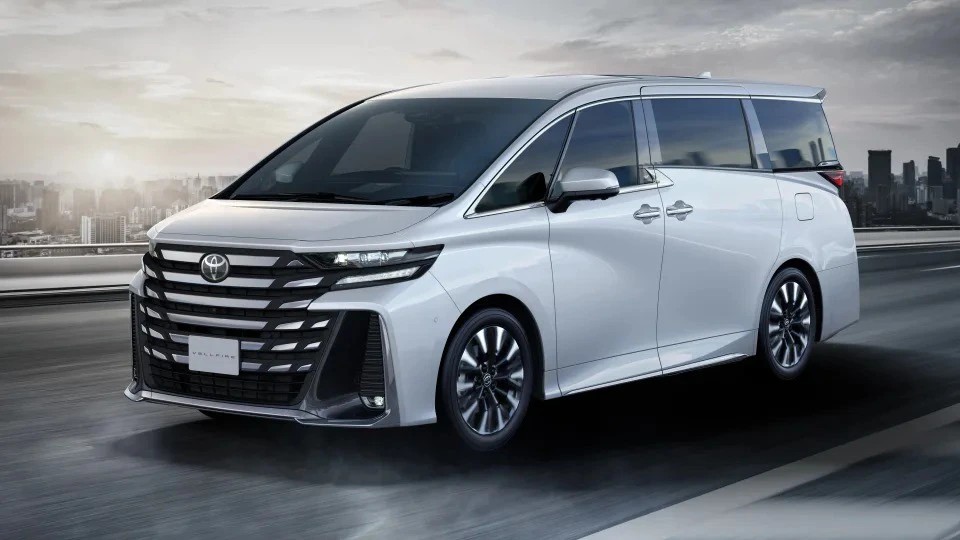 Toyota Alphard 2024 ra mắt