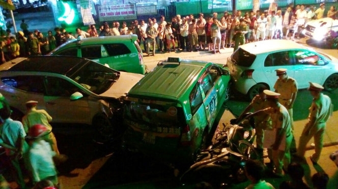 ​Phó thủ tướng chỉ đạo xử nghiêm tài xế gây tai nạn 13 xe liên hoàn