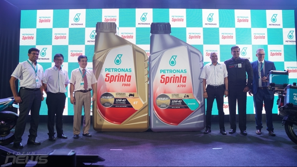 Dầu nhờn Petronas Sprinta với công nghệ UltraFlex có mặt tại Việt Nam