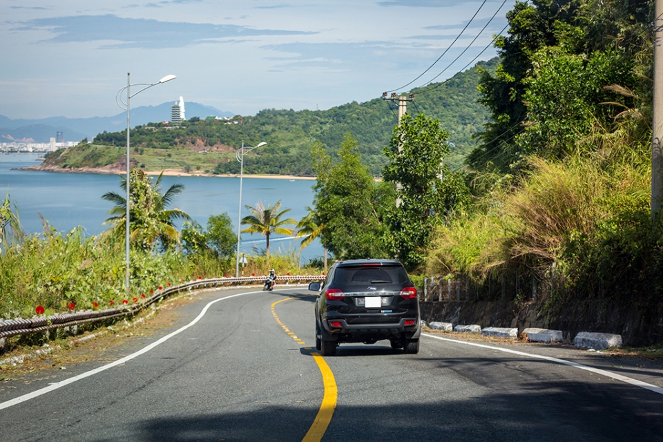 that kinh ngac khi thu thach ford everest 1 binh dau