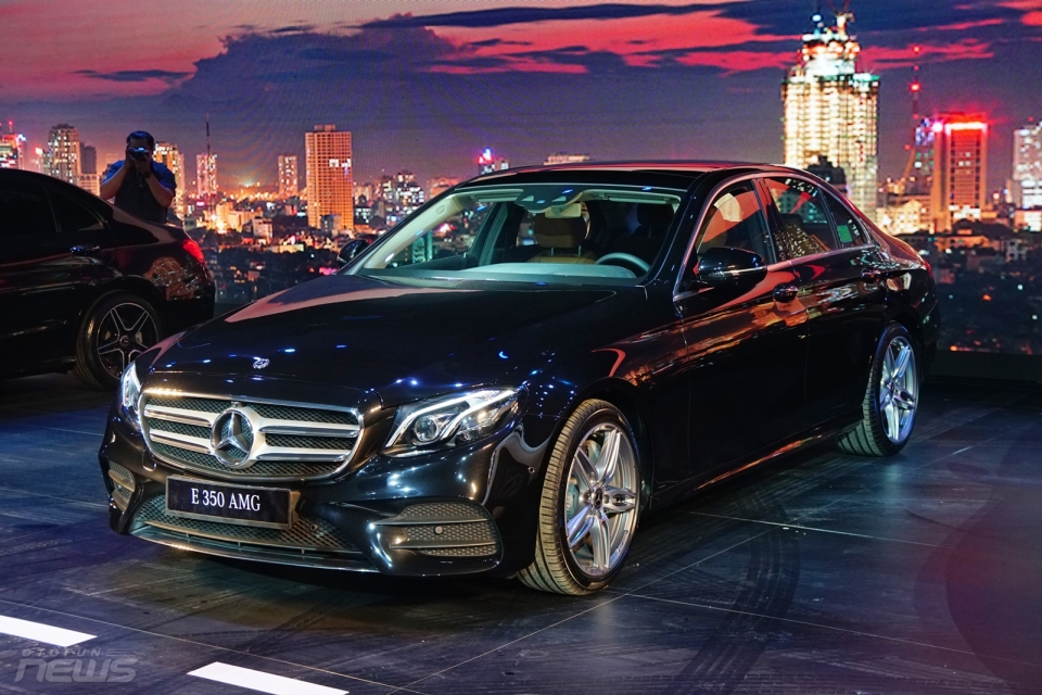 trien lam mercedes benz fascination lan thu 9 chinh thuc dien ra 17352