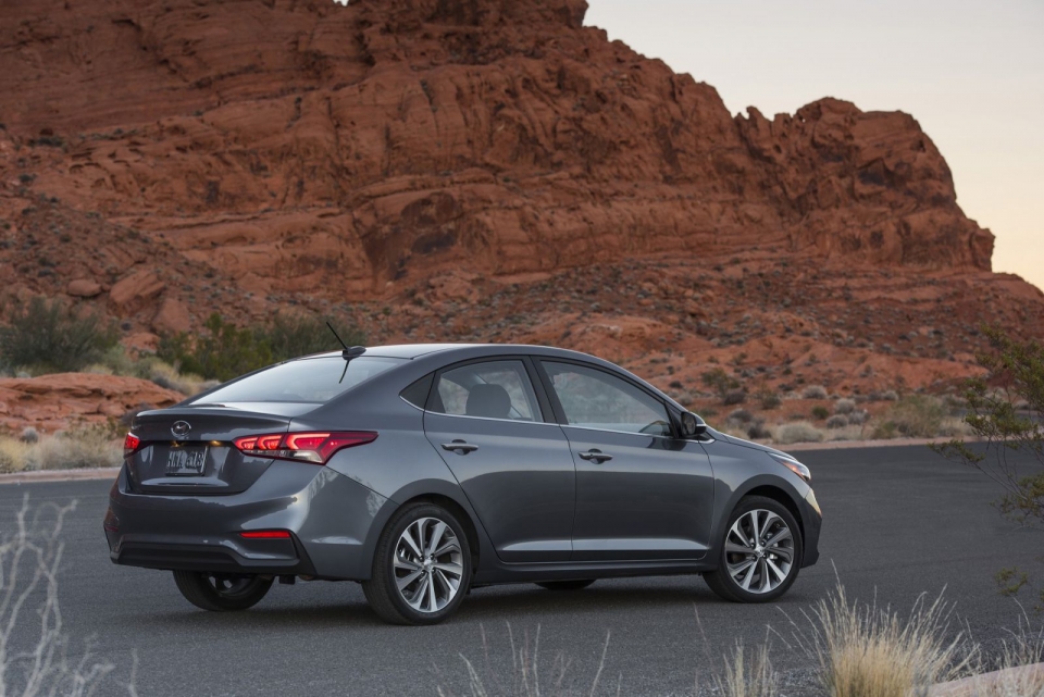 hyundai accent 2020 se trang bi dong co hoan toan moi