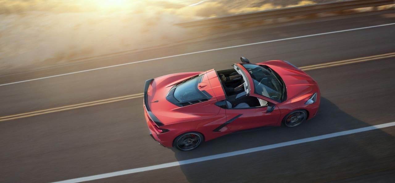 chevrolet corvette stingray 2020 vua ra mat da ban sach