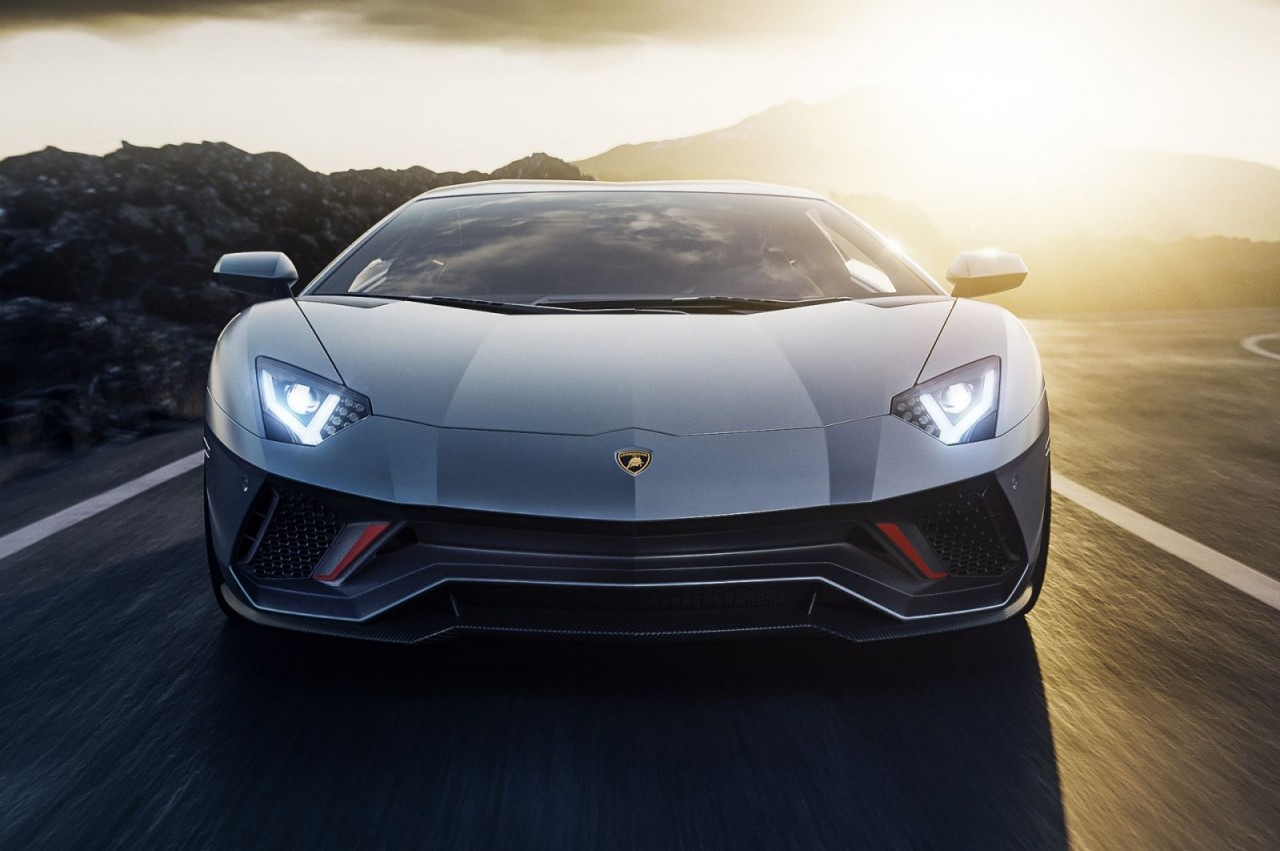 Lamborghini Aventador phiên bản cuối cùng vừa được ra mắt