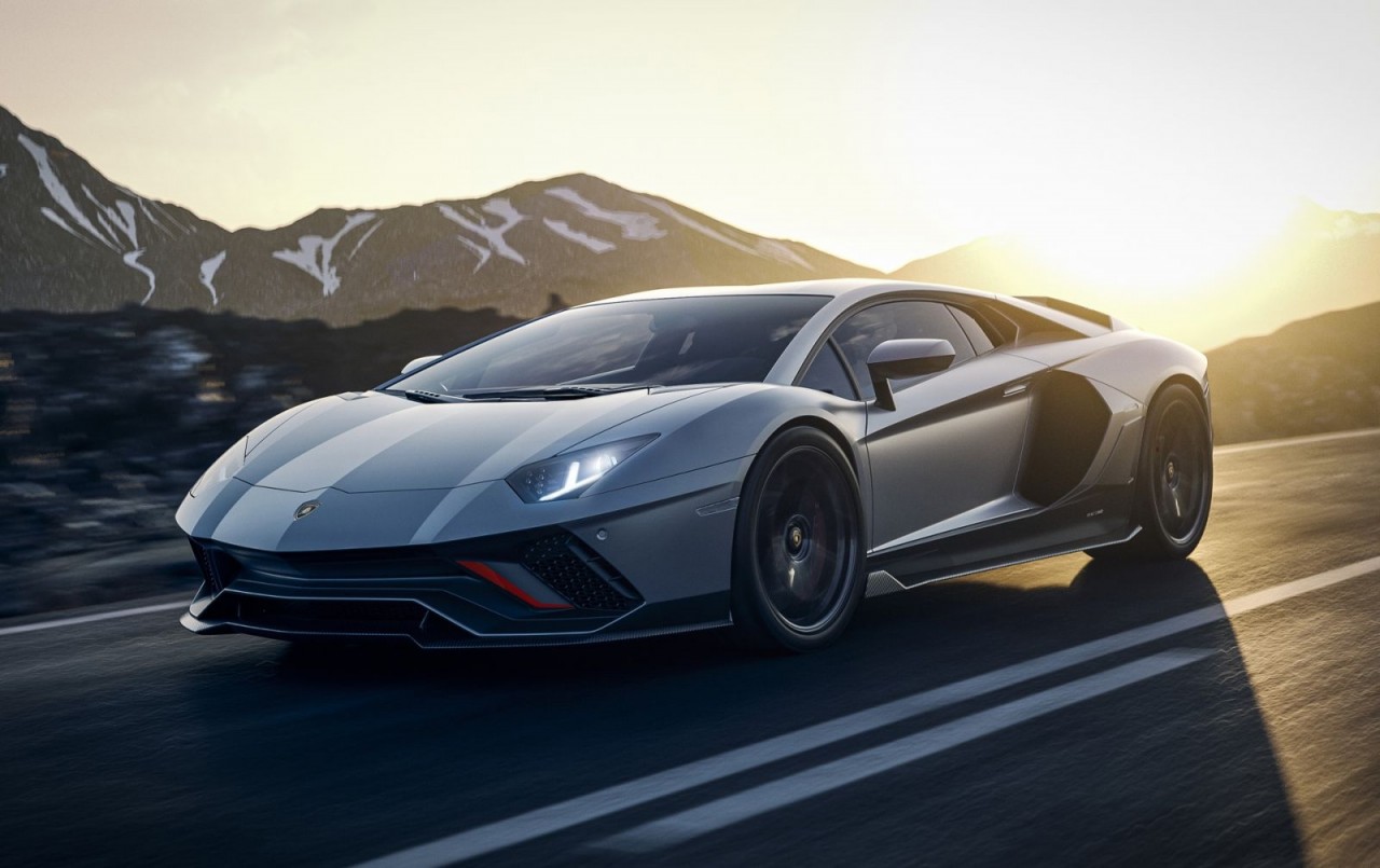 Lamborghini Aventador phiên bản cuối cùng vừa được ra mắt