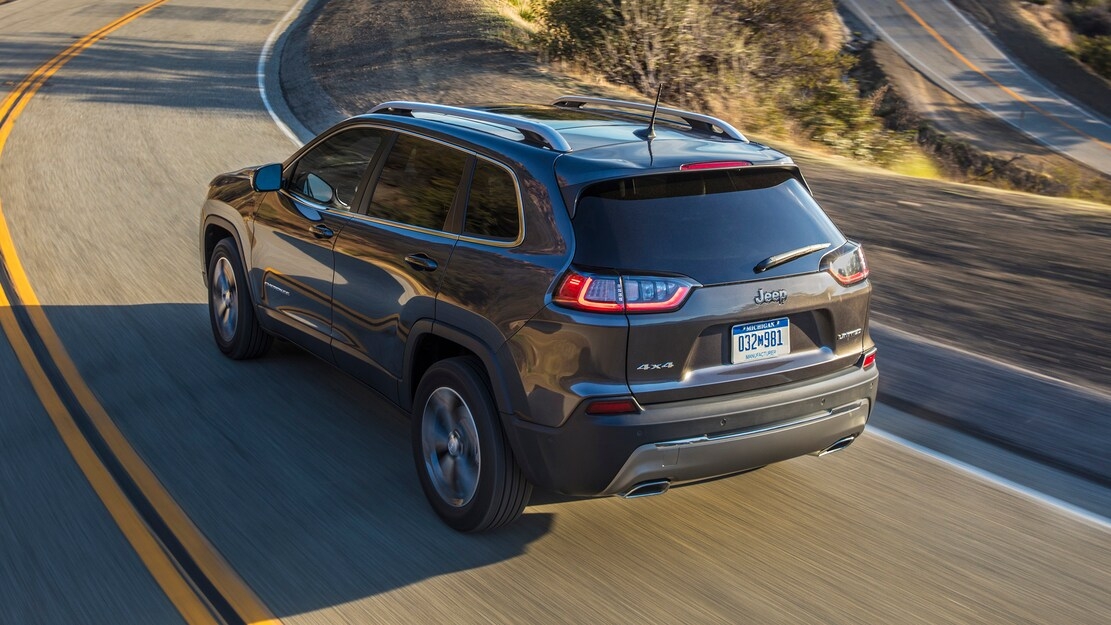 Jeep Cherokee 2021 sắp bán tại Việt Nam có dưới 2 tỷ đồng