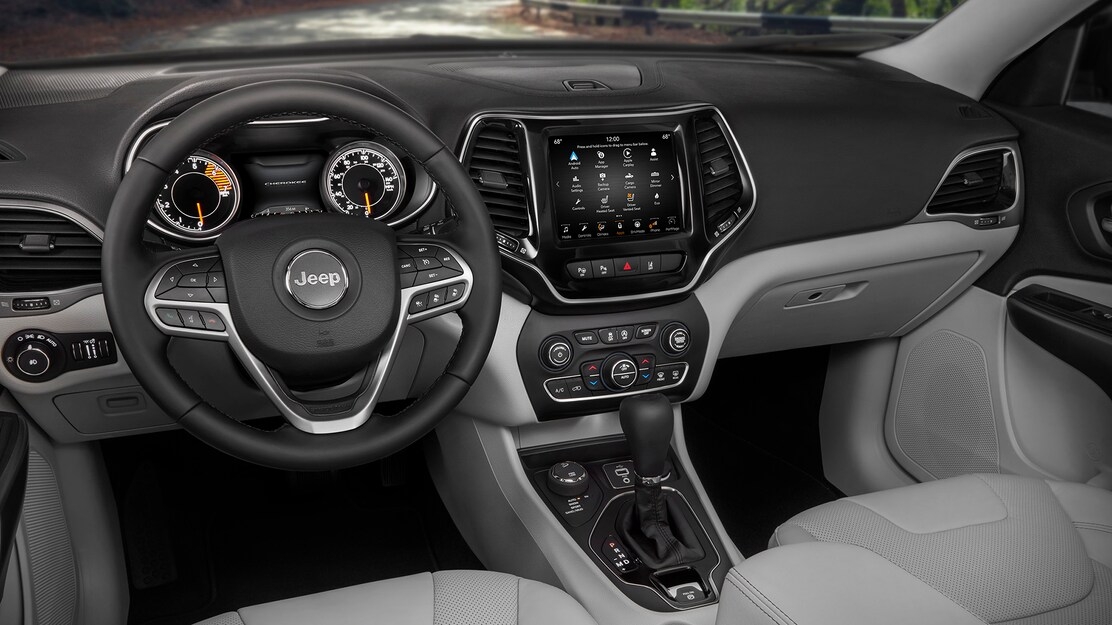 Jeep Cherokee 2021 sắp bán tại Việt Nam có dưới 2 tỷ đồng