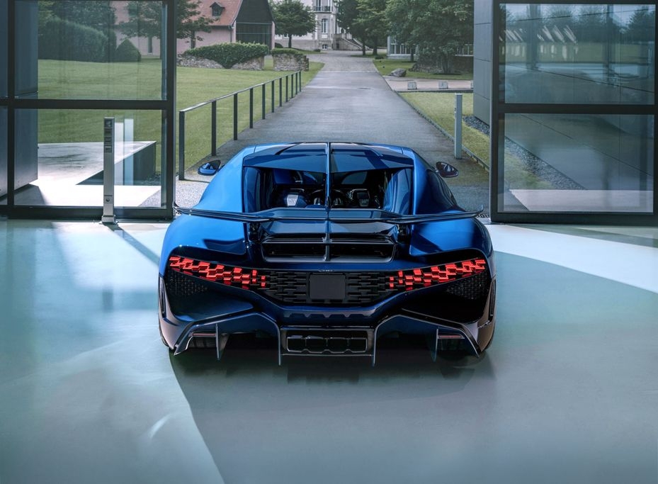 Siêu xe 'triệu đô' Bugatti Divo cuối cùng được giao đến tay khách hàng