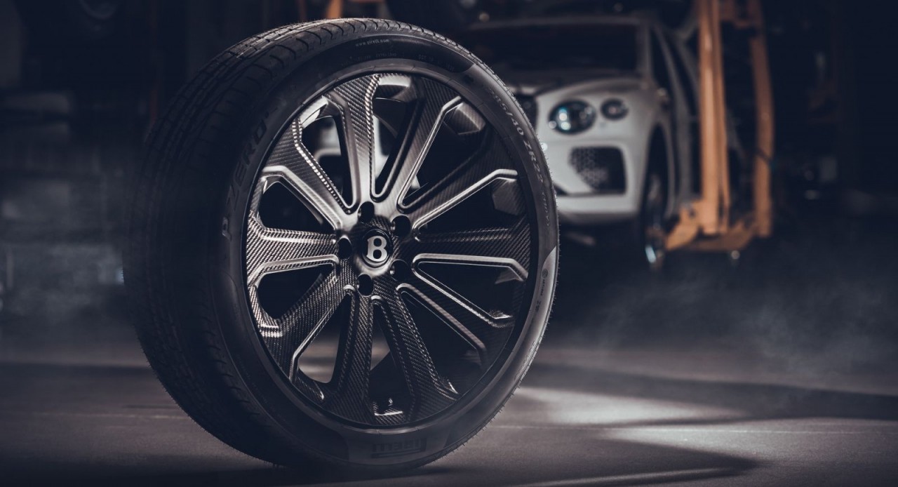 Bentley chế tạo thành công bộ mâm carbon 22 inch cho Bentayga