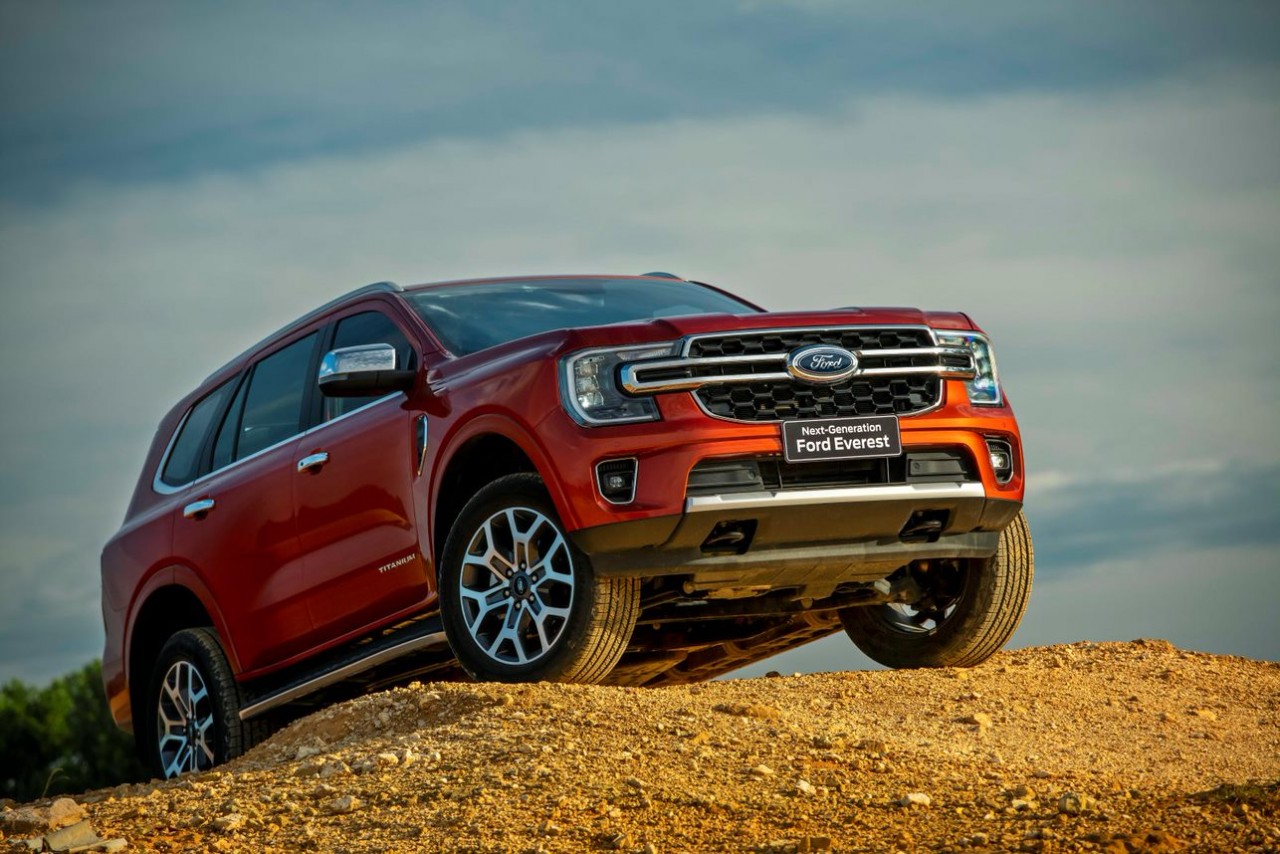 Ford Everest 2023 chính thức ra mắt tại Việt Nam, giá từ 1,099 tỷ đồng