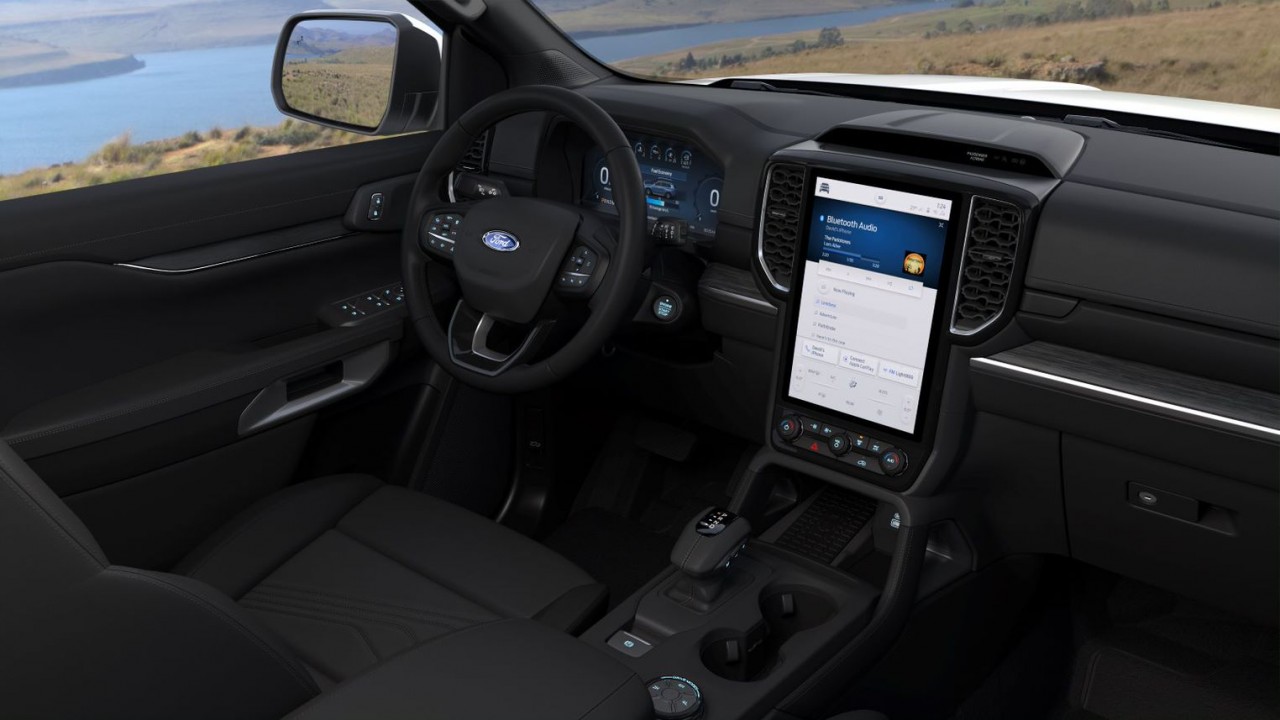 Ford Everest 2023 chính thức ra mắt tại Việt Nam, giá từ 1,099 tỷ đồng