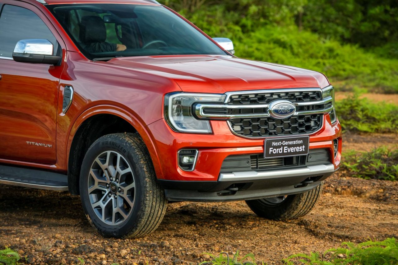 Ford Everest 2023 chính thức ra mắt tại Việt Nam, giá từ 1,099 tỷ đồng