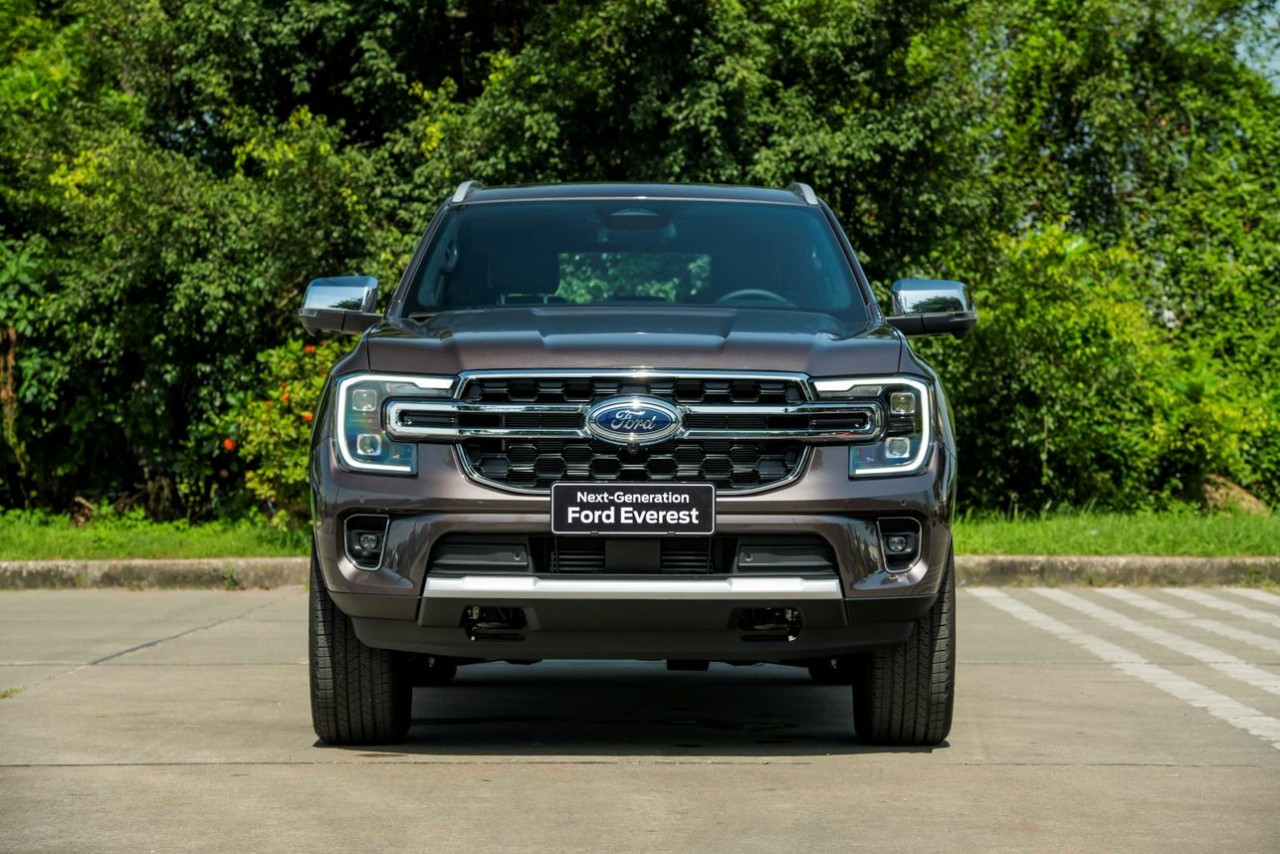 Ford Everest 2023 chính thức ra mắt tại Việt Nam, giá từ 1,099 tỷ đồng