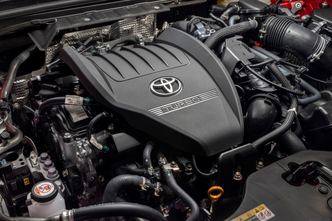Cận cảnh Toyota Crown 2023 thế hệ mới
