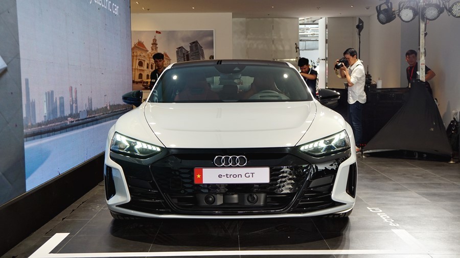 Audi e-tron GT quattro giới thiệu tại Việt Nam, giá từ 5,2 tỷ đồng