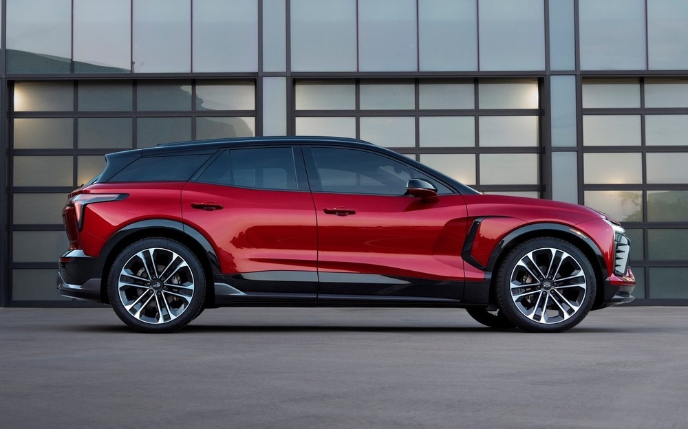 Chevrolet Blazer EV 2023 chính thức ra mắt