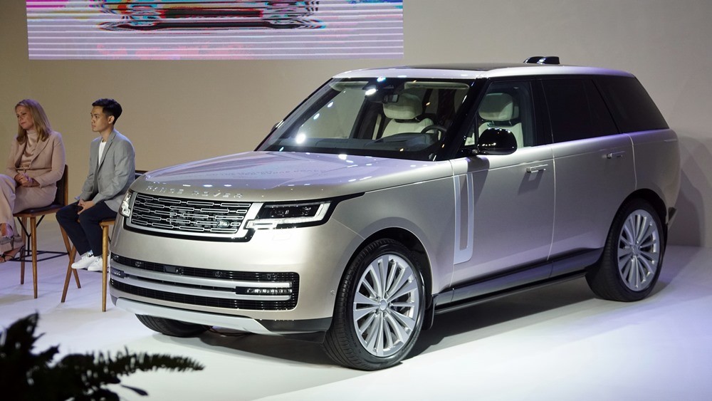 Cận cảnh Range Rover First Edition thế hệ mới tại Việt Nam