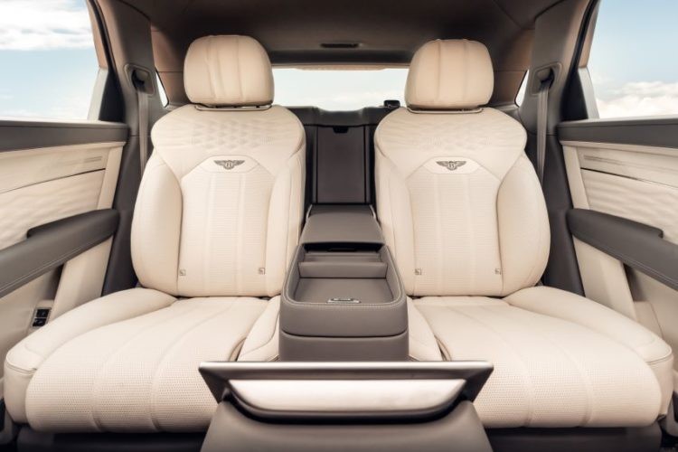 Bentley Bentayga EWB có thêm tùy chọn ghế Airline Seat hạng thương gia