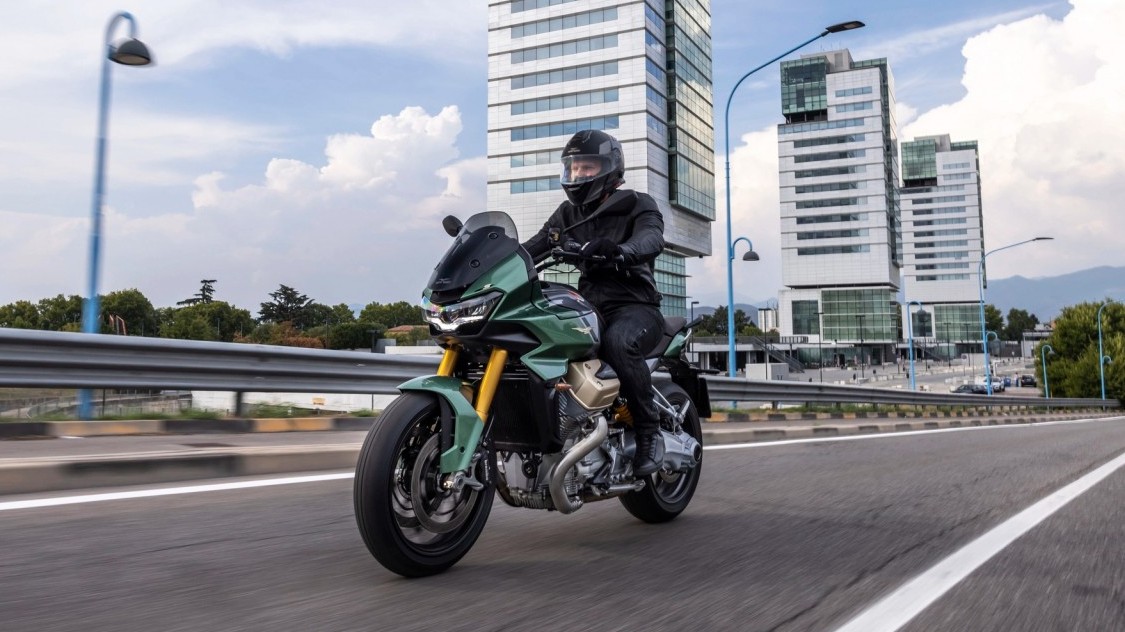 Moto Guzzi V100 Mandello với tính năng 'không đụng hàng' sắp có mặt tại Việt Nam