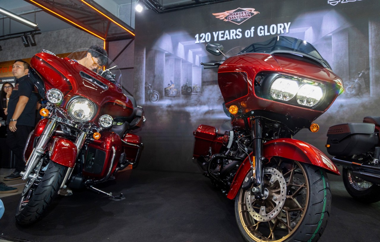 Dàn xe Harley-Davidson phiên bản kỷ niệm 120 năm có mặt tại Việt Nam, giá từ 1,04 tỷ đồng Dàn xe Harley-Davidson phiên bản kỷ niệm 120 năm có mặt tại Việt Nam, giá từ 1,04 tỷ đồng