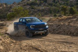 su phat trien cua ford ranger qua tung thoi ky