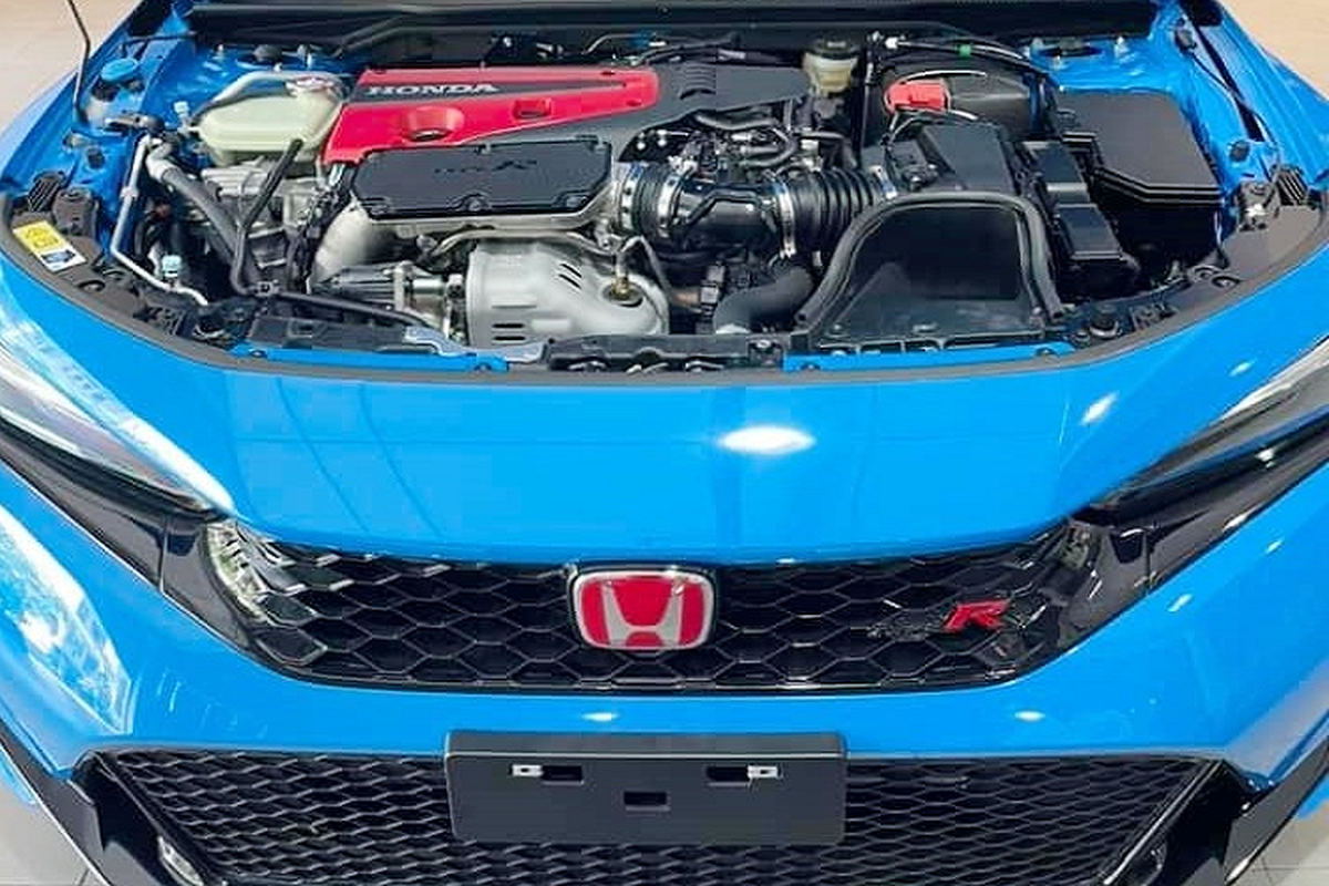 Honda Civic Type R màu Racing Blue Pearl có mặt tại Việt Nam