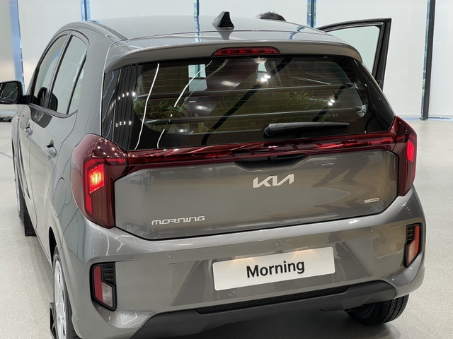 Kia Morning 2024 phiên bản 'chở hàng' có giá quy đổi chỉ hơn 200 triệu đồng
