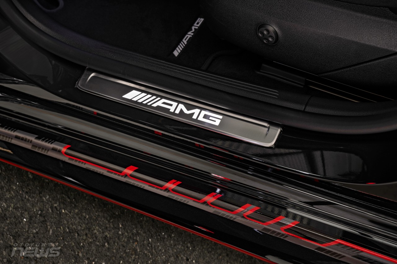 Mercedes-AMG C 43 4Matic đã có mặt tại đại lý, chốt giá 2,96 tỷ đồng