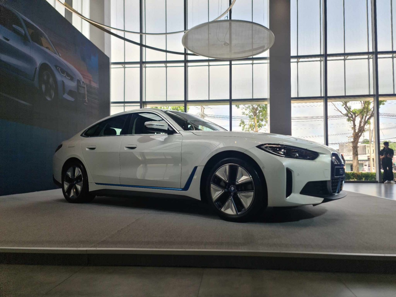 Xe thể thao thuần điện BMW i4 mở bán tại Việt Nam