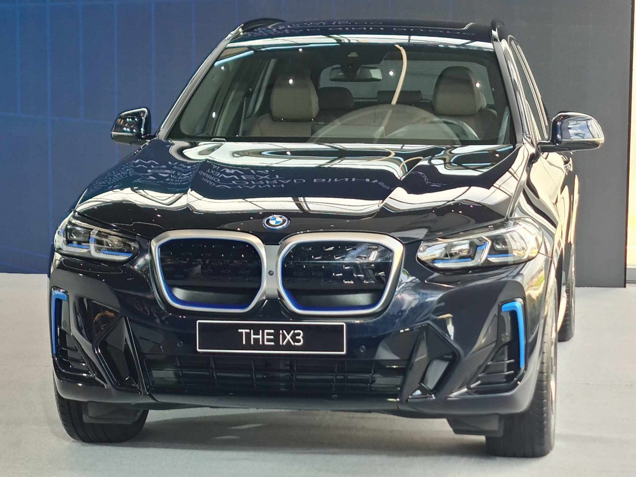 Xe điện BMW iX3 ra mắt tại Việt Nam với giá 3,499 tỷ đồng