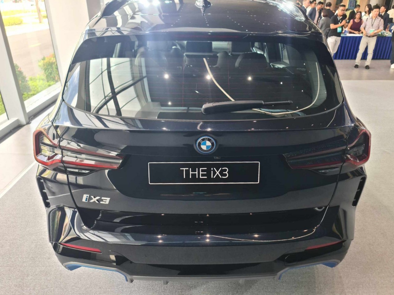 Xe điện BMW iX3 ra mắt tại Việt Nam với giá 3,499 tỷ đồng