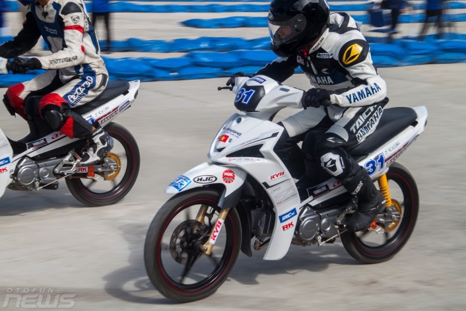 soi dong giai dua yamaha gp 2017 tai da nang