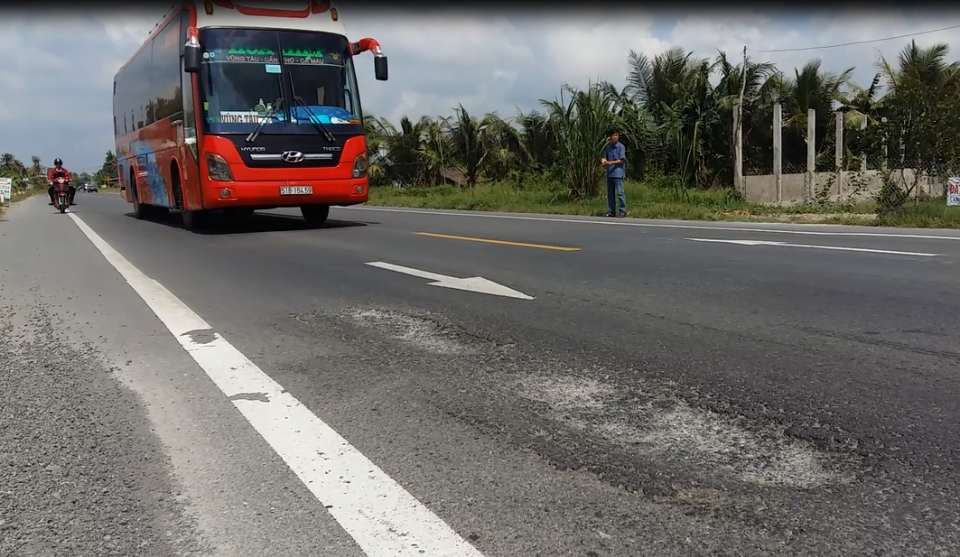 tien giang tuyen tranh cai lay gan 1000 ti moi hoat dong da xuat hien nhieu o ga