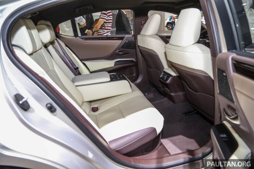 lexus es 2019 dau tien co mat tai dong nam a