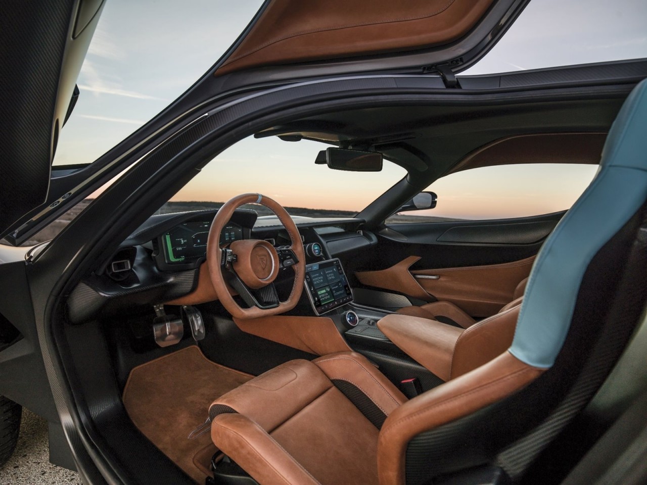 sieu xe dien rimac c two cong suat 1914 ma luc gioi han 150 chiec