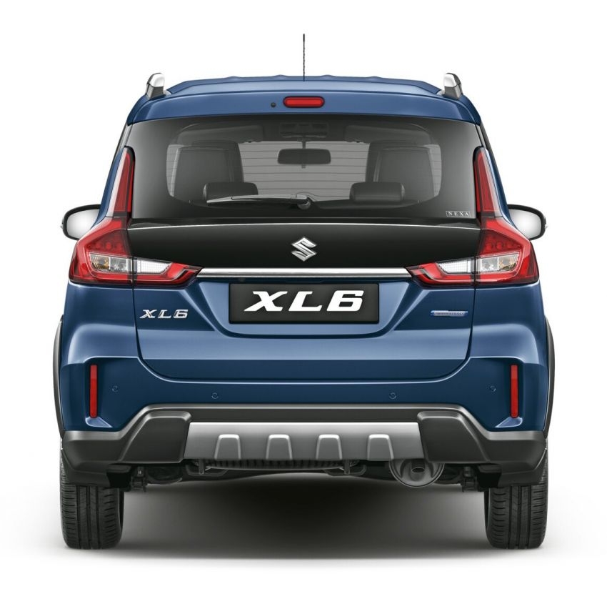 suzuki ra mat xe gia dinh xl6 moi voi gia 317 trieu dong