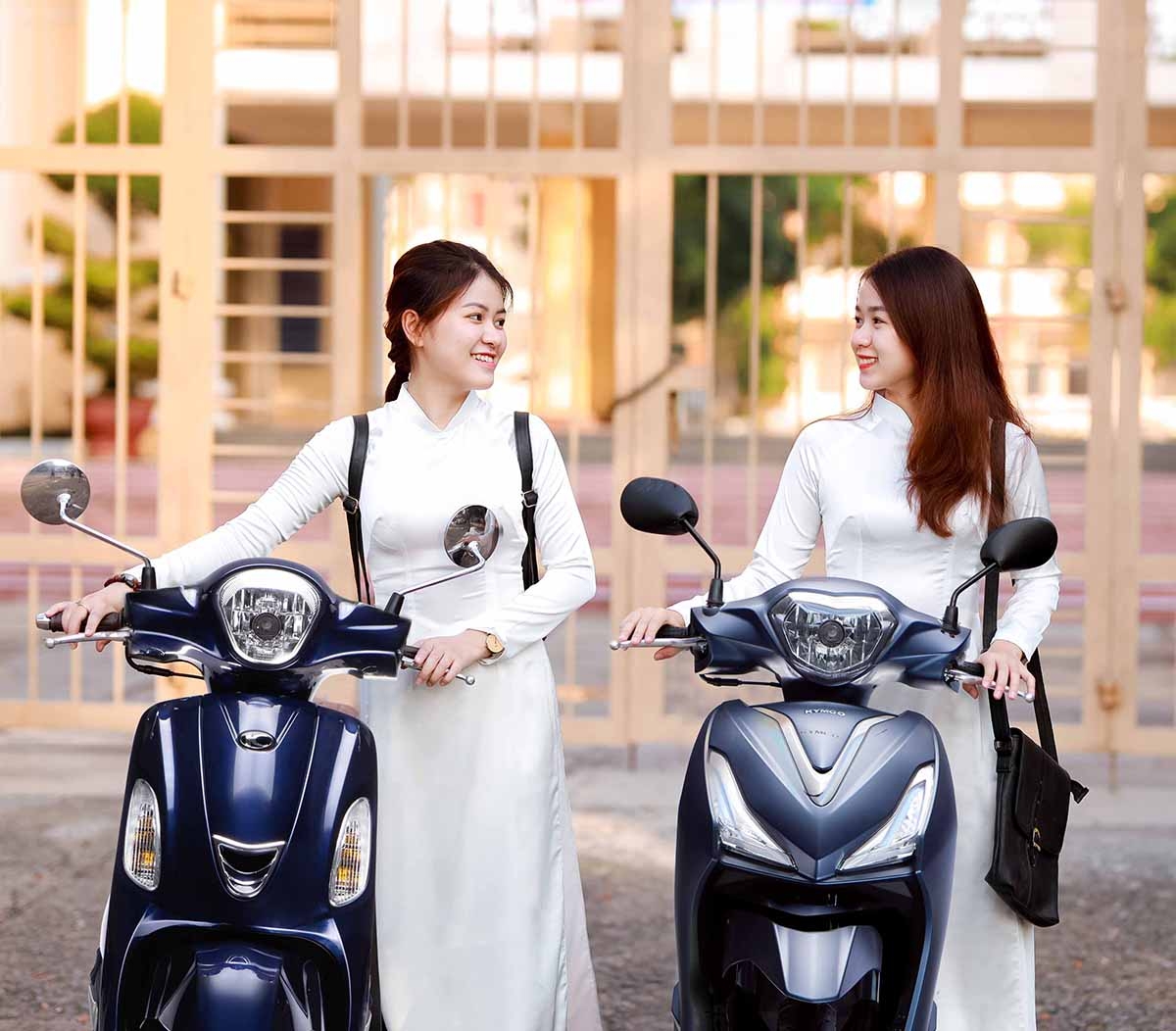 Kymco ra mắt bộ đôi xe tay ga 50cc mới dành cho học sinh kymco ra mat bo doi xe tay ga 50cc moi danh cho hoc sinh