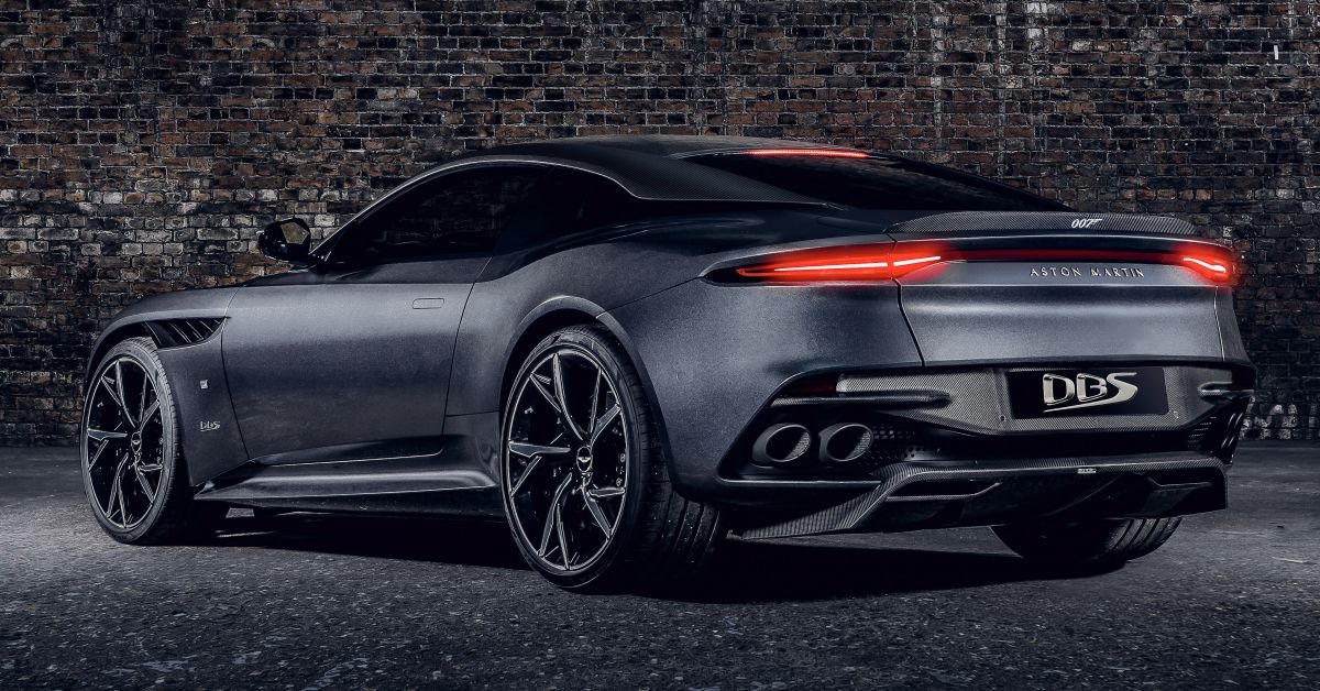 aston martin gioi thieu bo doi sieu xe danh cho diep vien 007