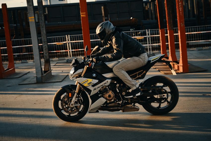 BMW Motorrad S1000R 2021 ra mắt,  giá từ 567 triệu đồng