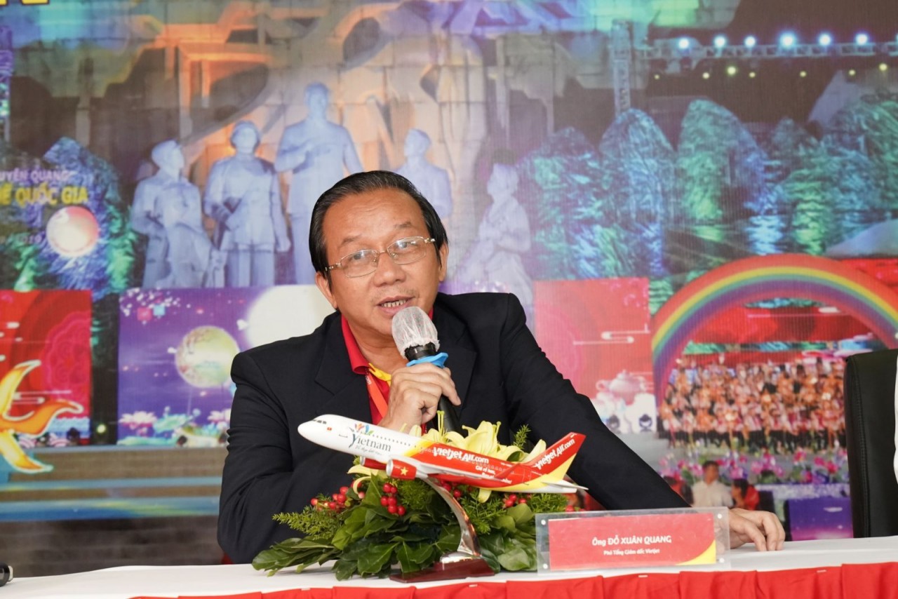  A2: Ông Đỗ Xuân Quang, Phó Tổng Giám Đốc Vietjet giải đáp những câu hỏi từ khách mời