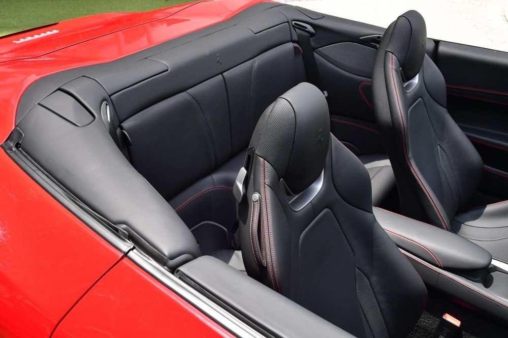 Ferrari Portofino M đầu tiên tại Việt Nam đi đăng kiểm