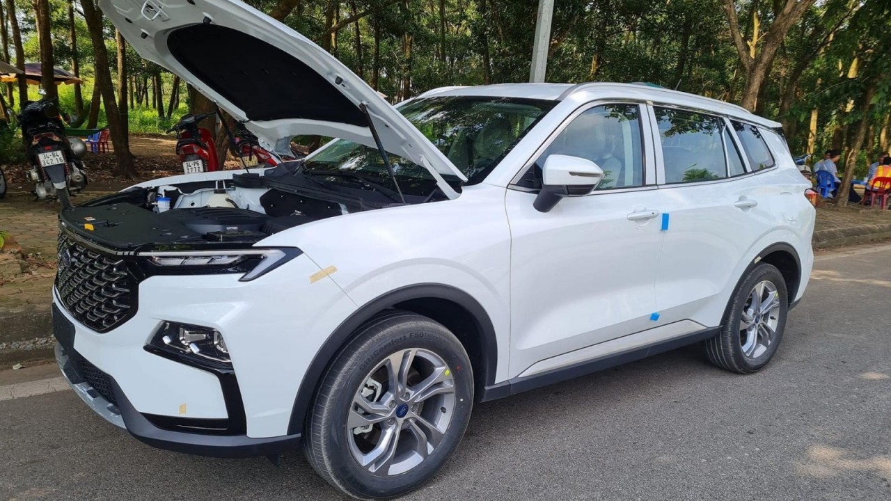 Ford Territory lộ ảnh chi tiết nội thất và động cơ tại Việt Nam
