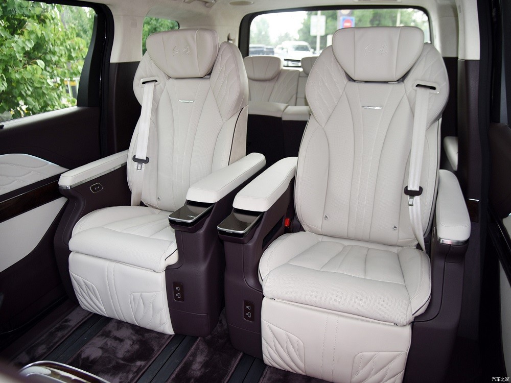 Hongqi HQ9 ra mắt, cạnh tranh với Toyota Alphard