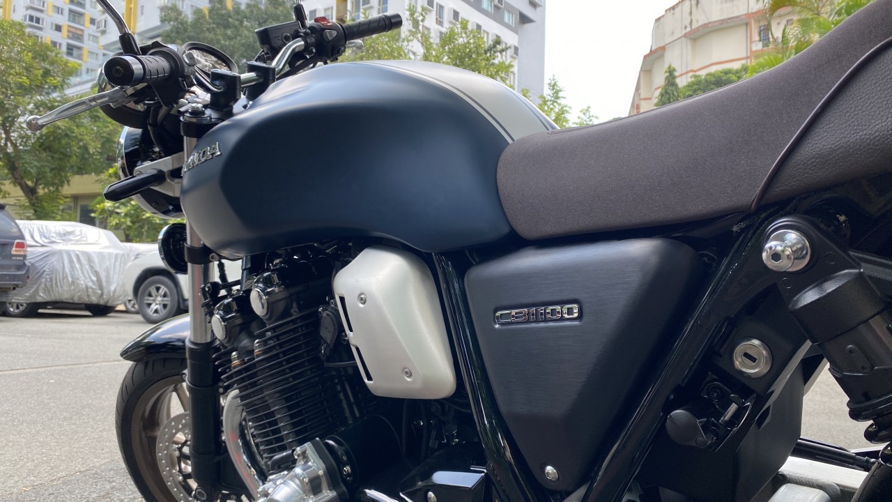 Cận cảnh Honda CB1100RS Final Edition đầu tiên tại Việt Nam