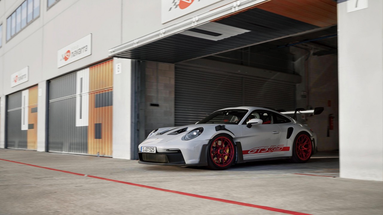Porsche 911 GT3 RS 2023, xe đua dành cho đi phố