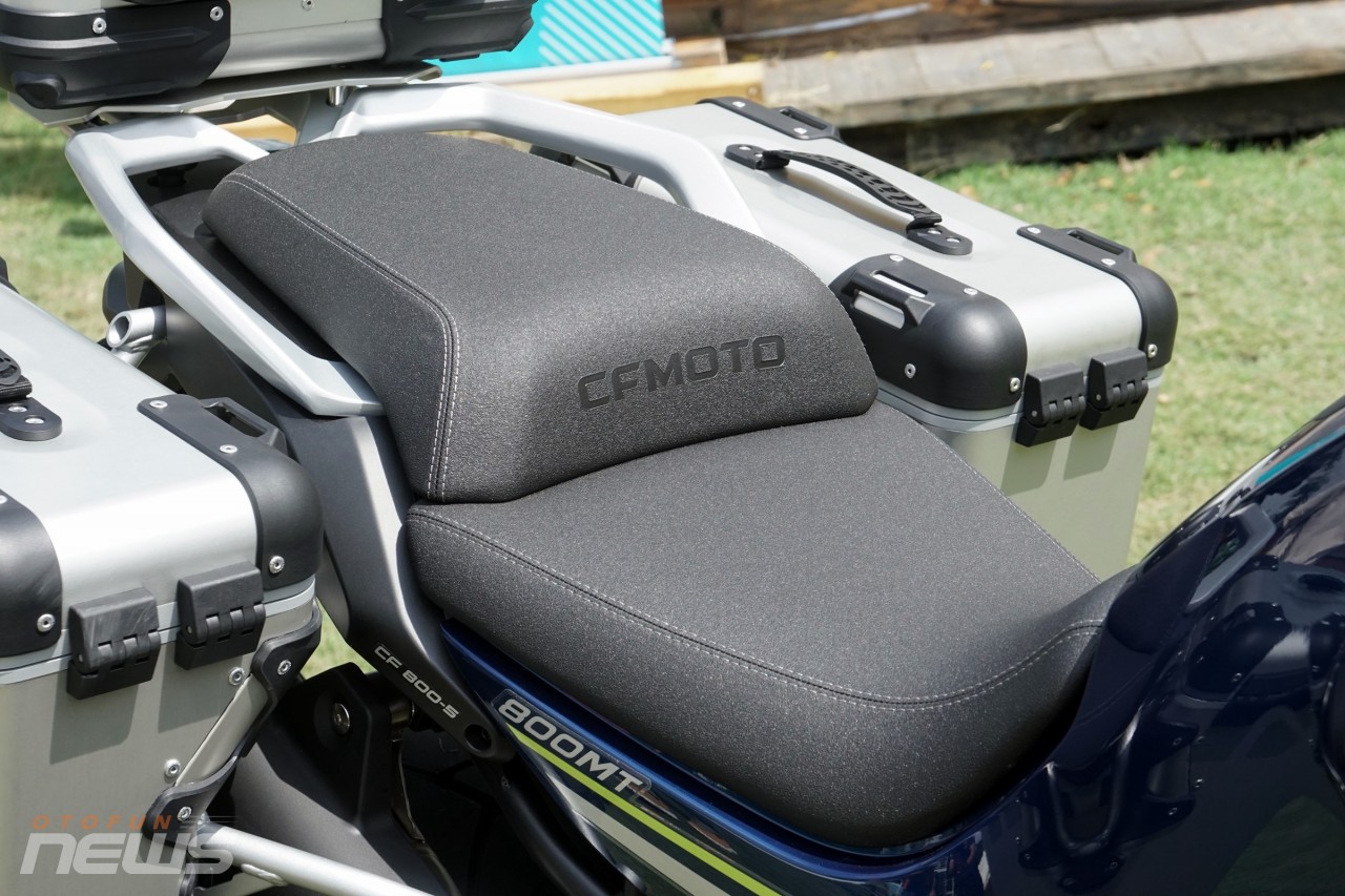 Chi tiết xe 'phượt' CFMoto 800MT Touring, giá 255 triệu đồng