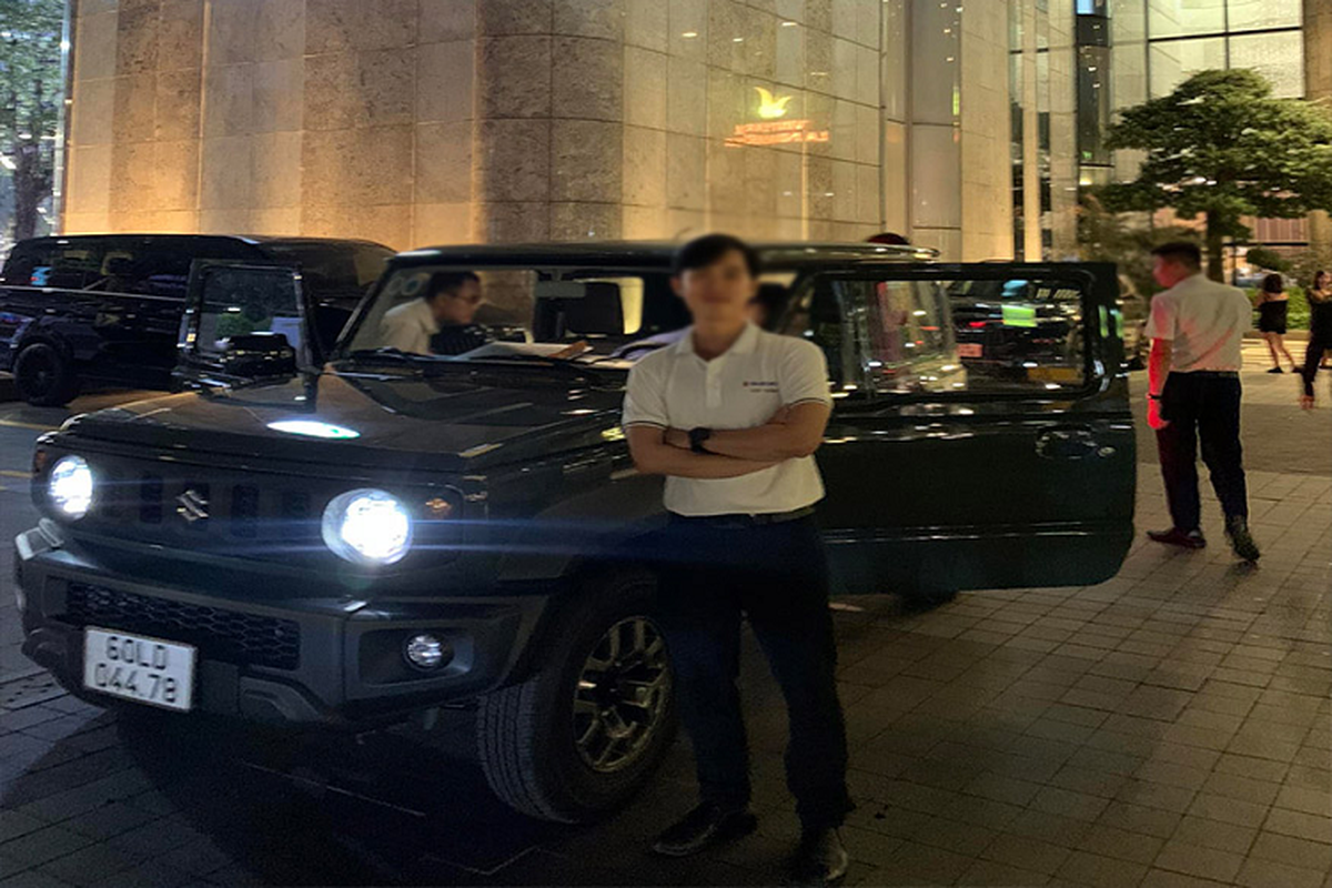 Suzuki Jimny được đăng ký biển số bởi Việt Nam Suzuki.